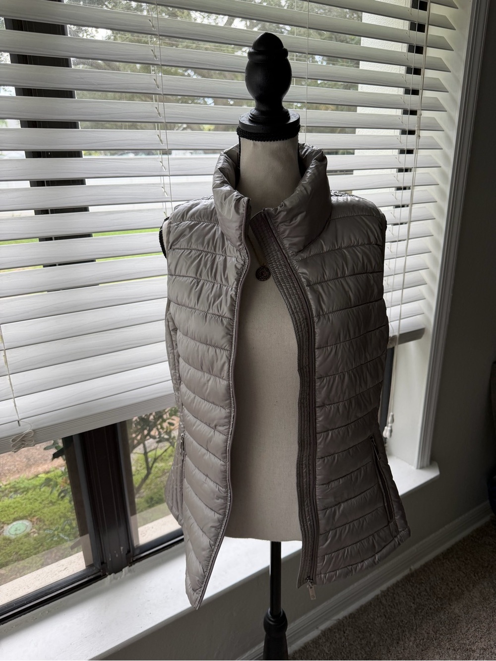 Tommy Hilfiger Silver Puffy Vest Metallic